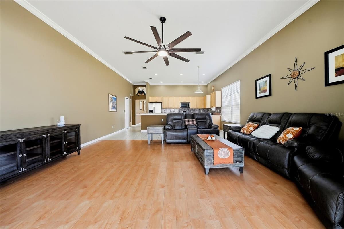 5553 BRADDOCK DRIVE — photo 18 of 55