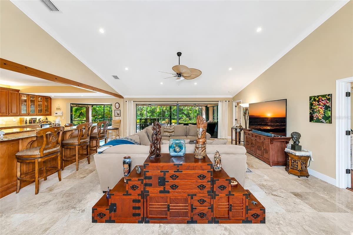 486 YACHT HARBOR DRIVE — photo 9 of 75