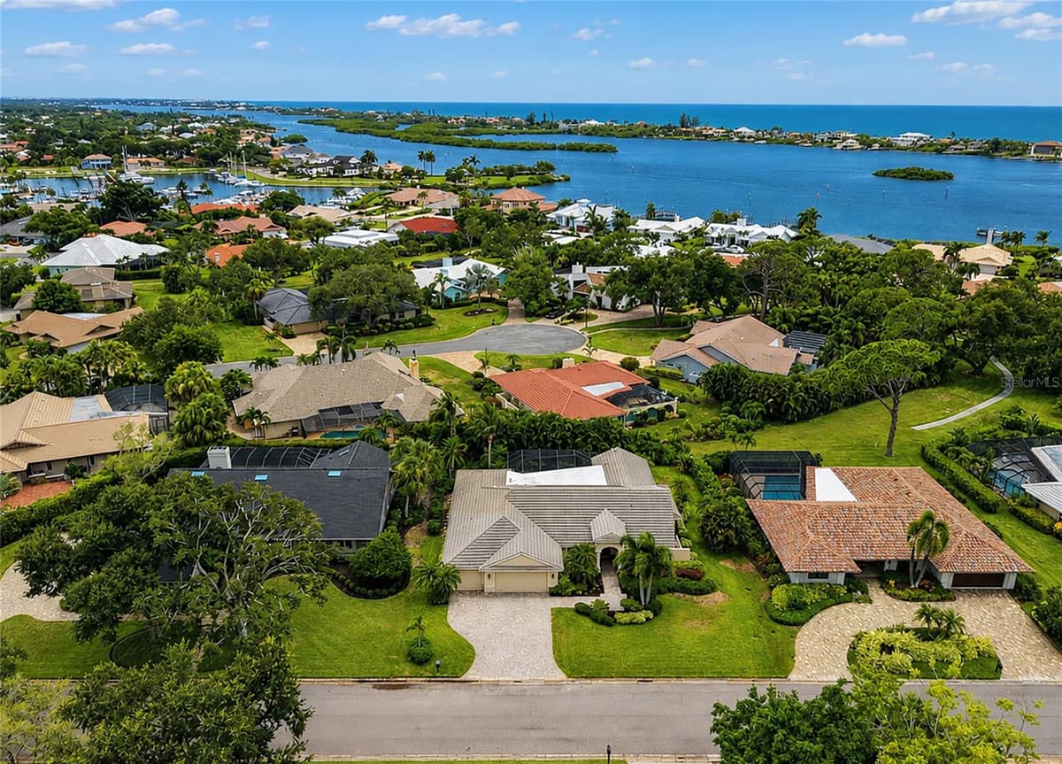 486 YACHT HARBOR DRIVE — photo 50 of 75