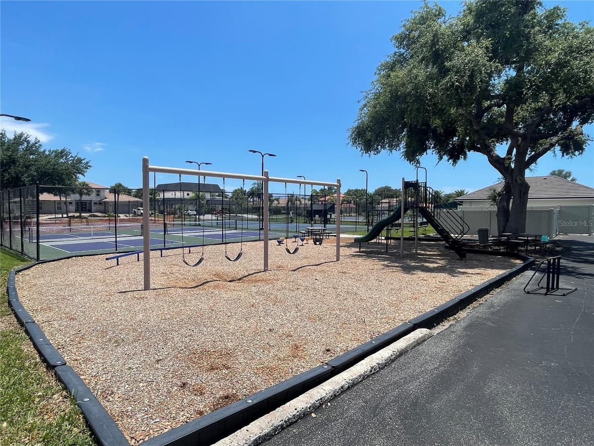 486 YACHT HARBOR DRIVE — photo 73 of 75