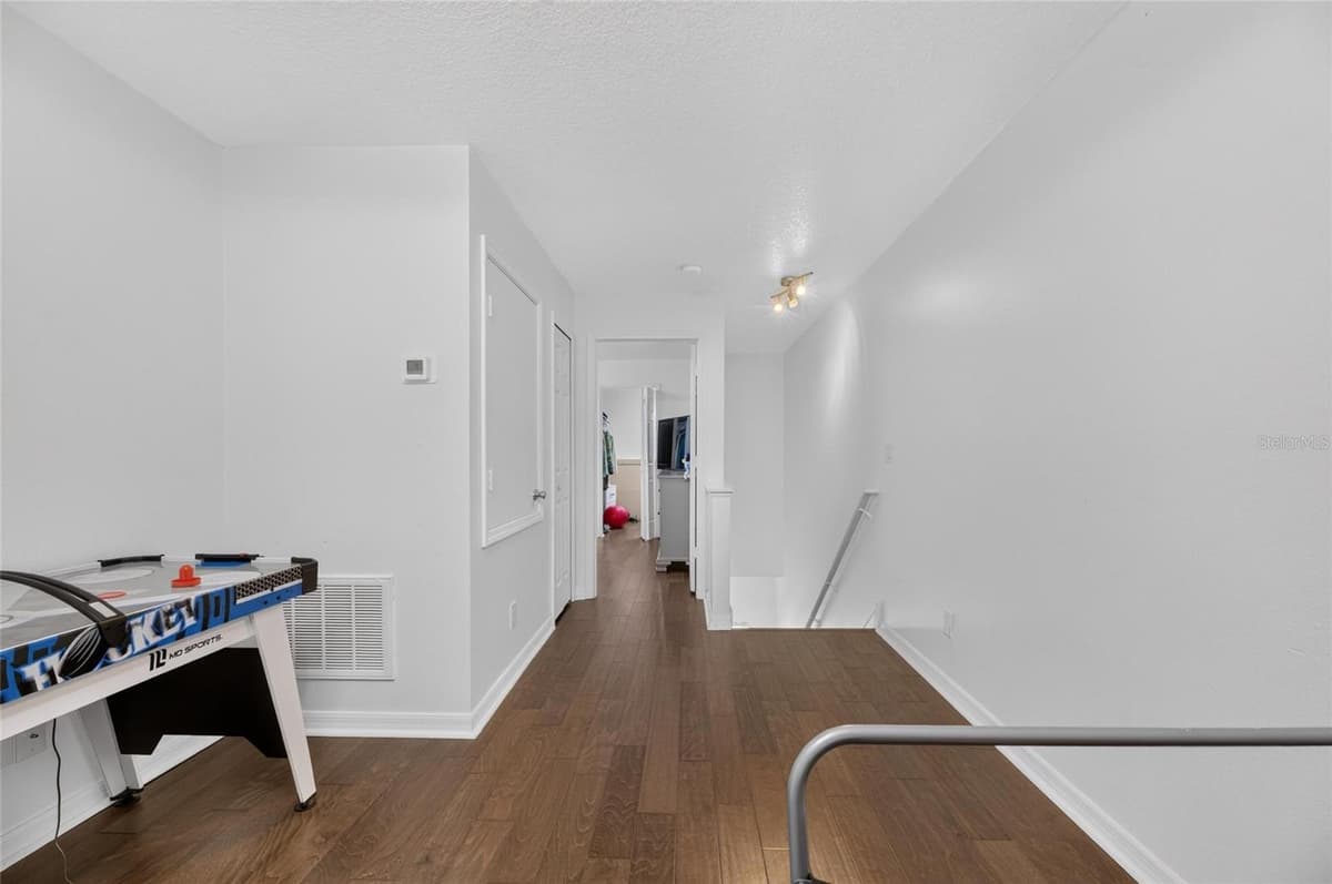 9212 RIVER ROCK LANE — photo 16 of 33