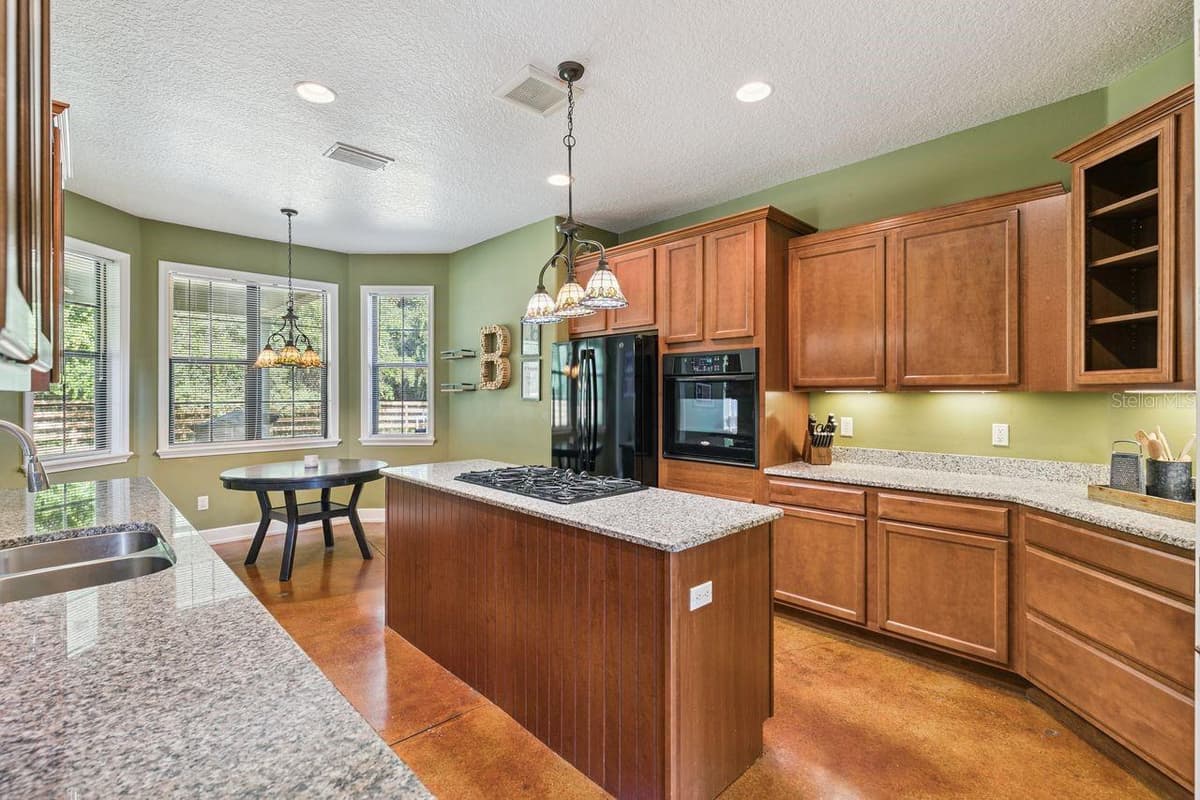 36137 MATTAWAN DRIVE — photo 13 of 46