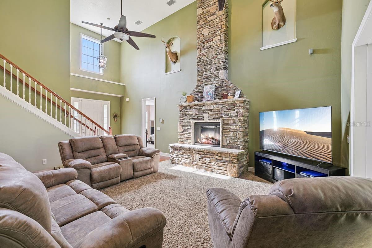 36137 MATTAWAN DRIVE — photo 8 of 46