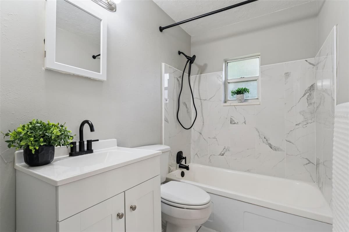 2581 JANS WAY — photo 12 of 21