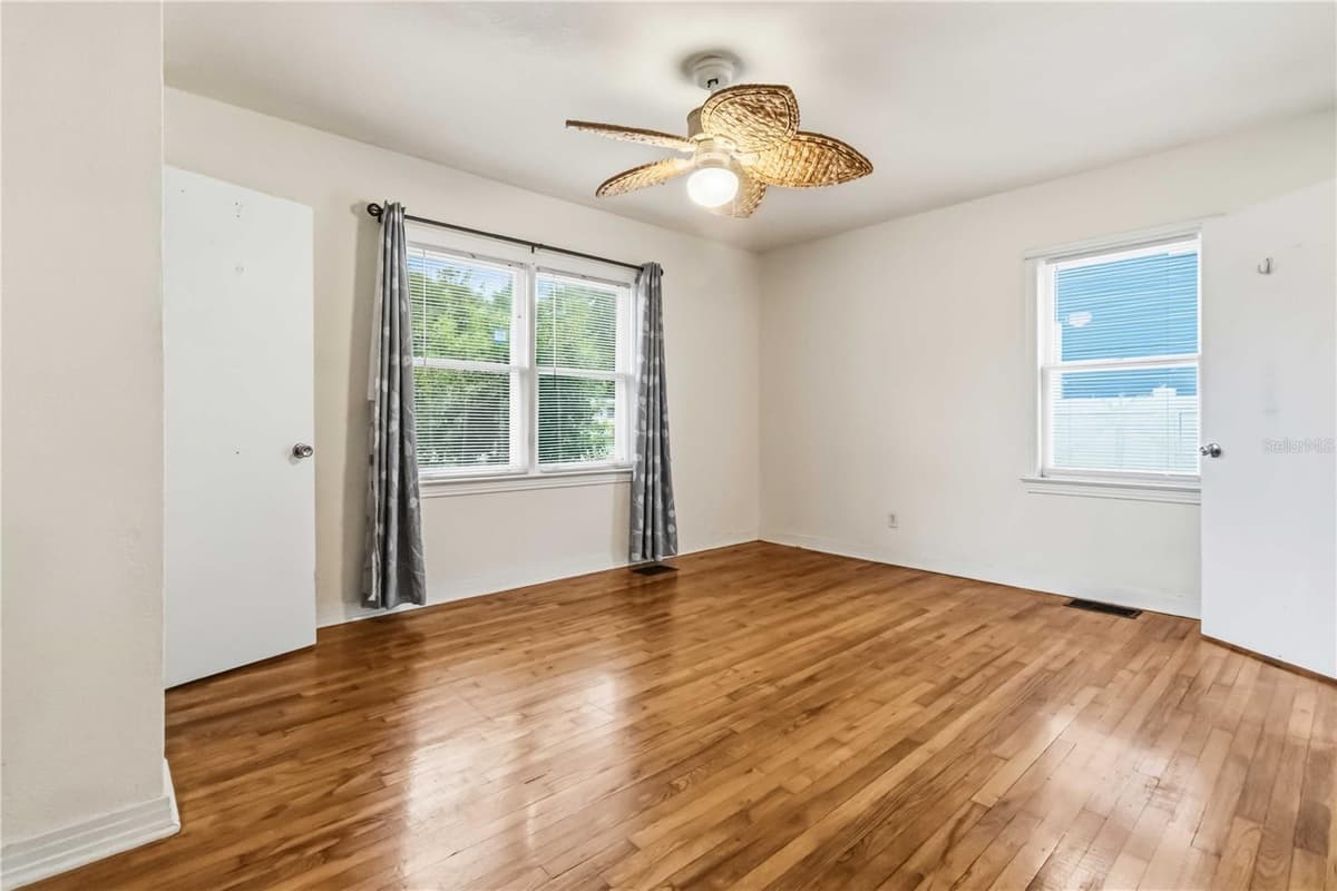 217 DAYTONA AVENUE — photo 17 of 26