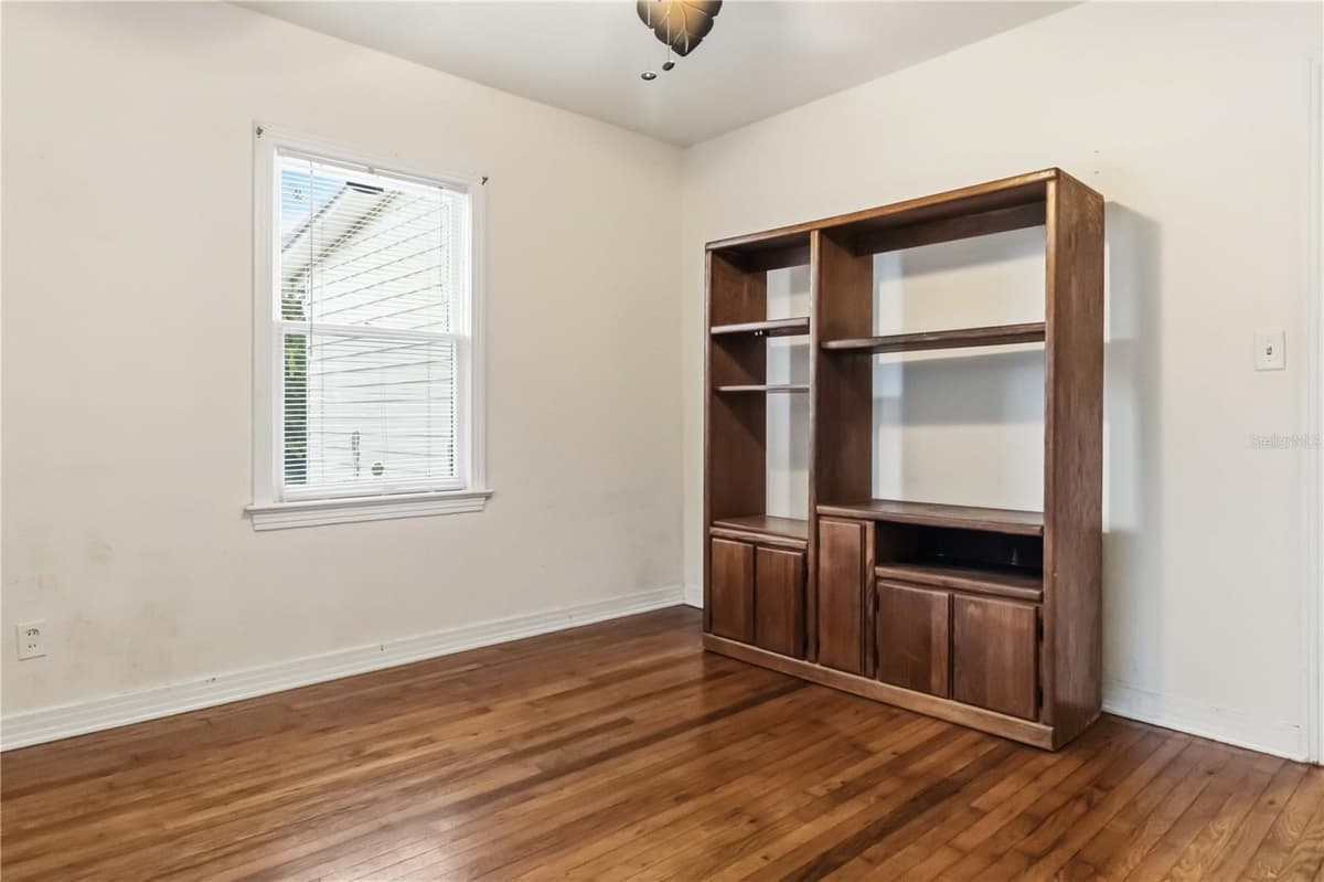 217 DAYTONA AVENUE — photo 21 of 26