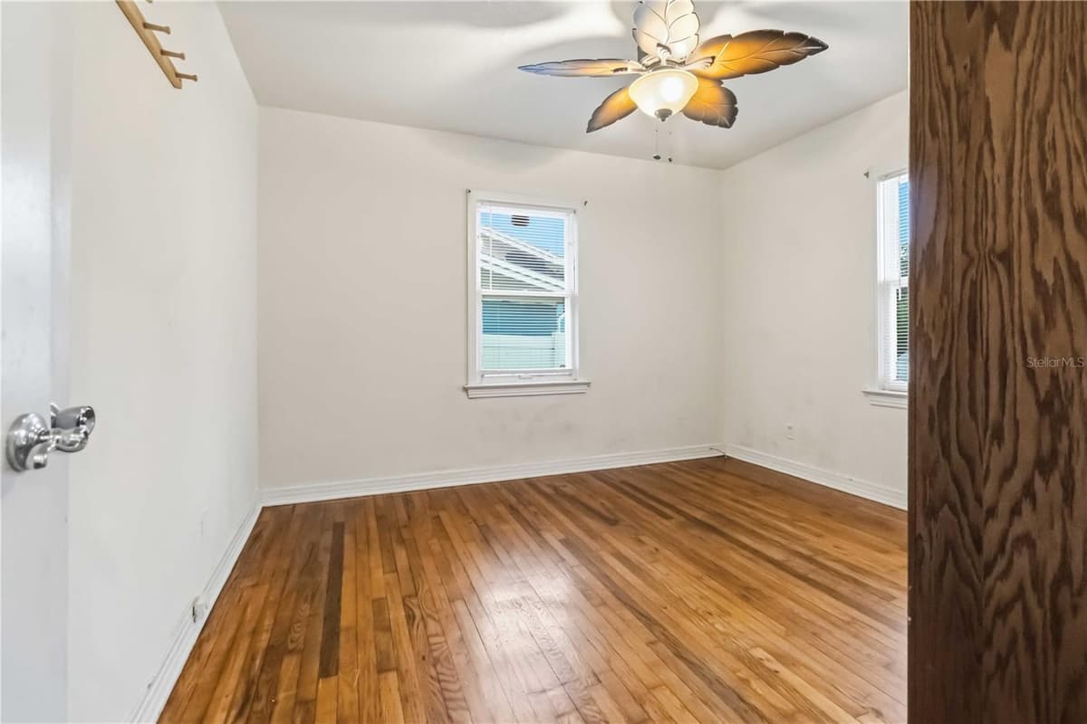 217 DAYTONA AVENUE — photo 20 of 26