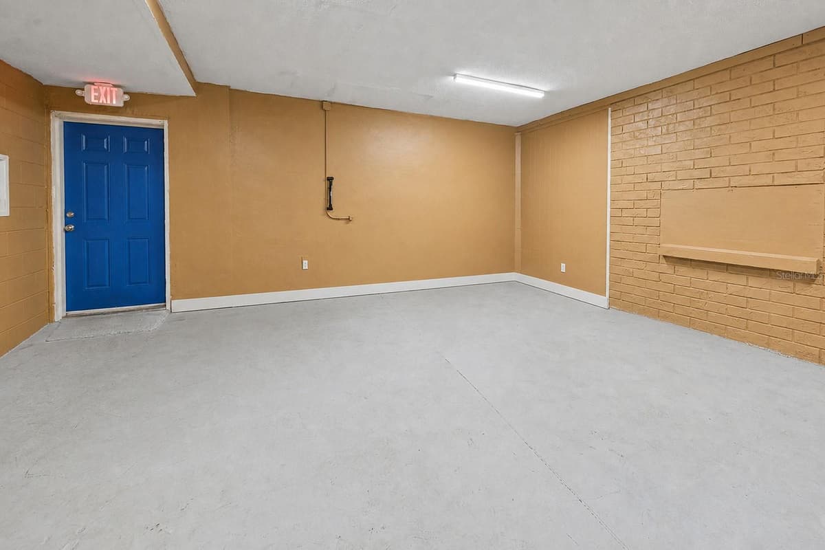 1320 TEMPLE AVENUE — photo 35 of 44