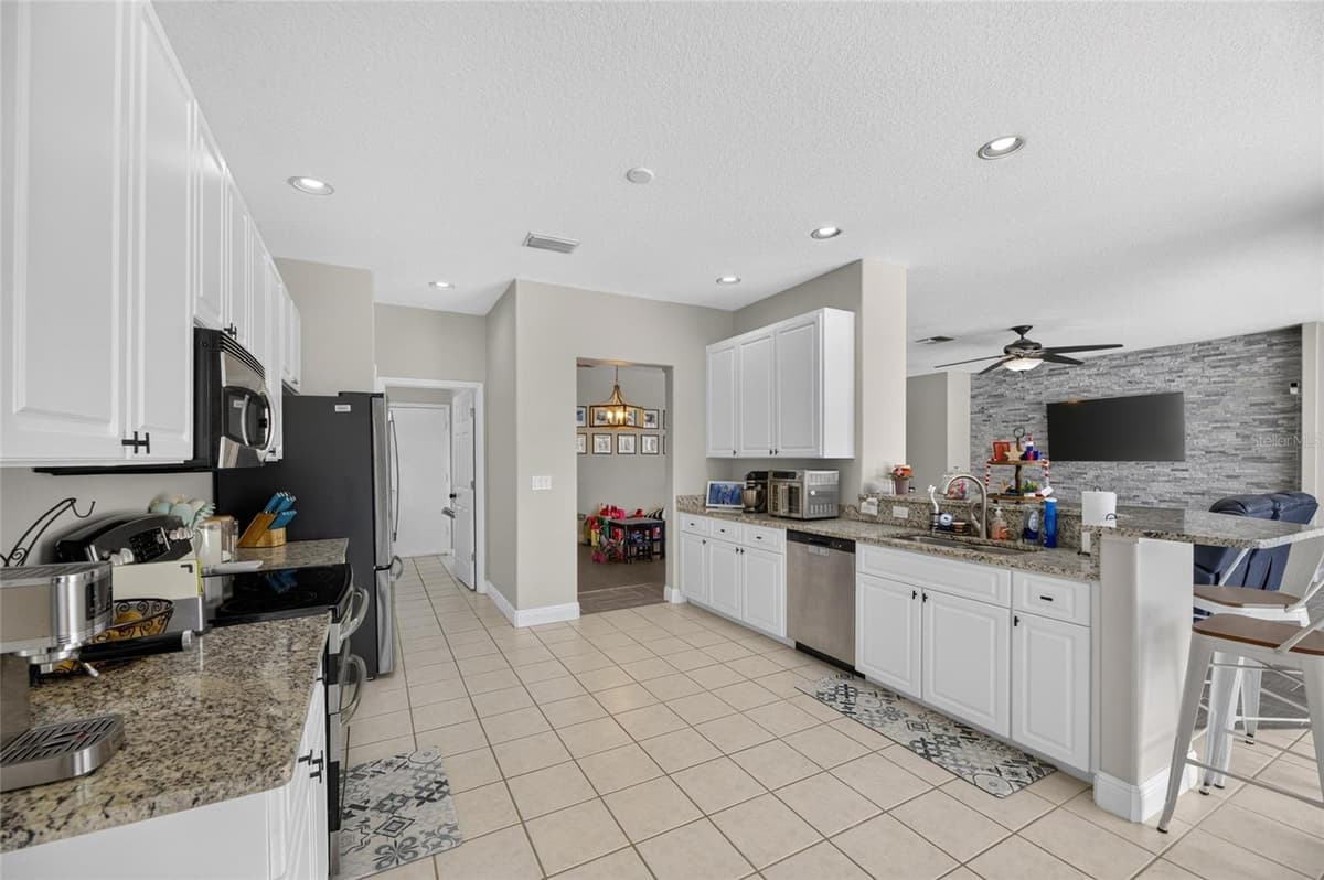 12419 RIVERGLEN DRIVE — photo 18 of 61