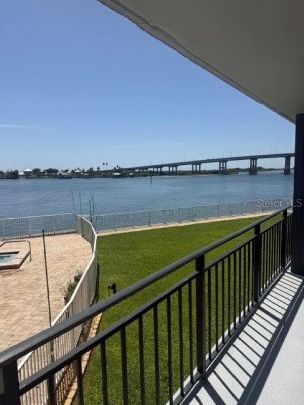 101 RIVERSIDE DRIVE — photo 19 of 20