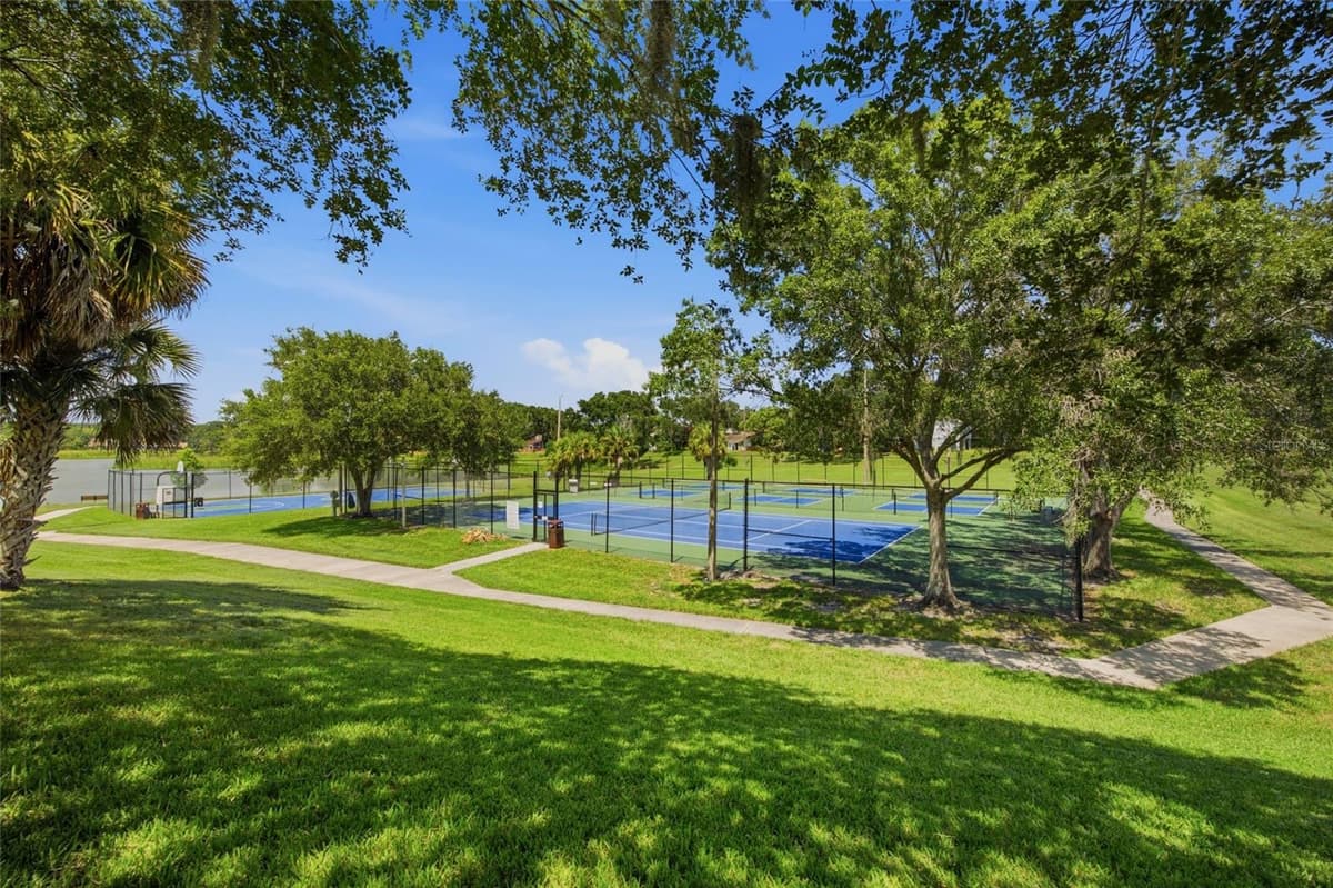14713 LAKE FOREST DRIVE — photo 32 of 41