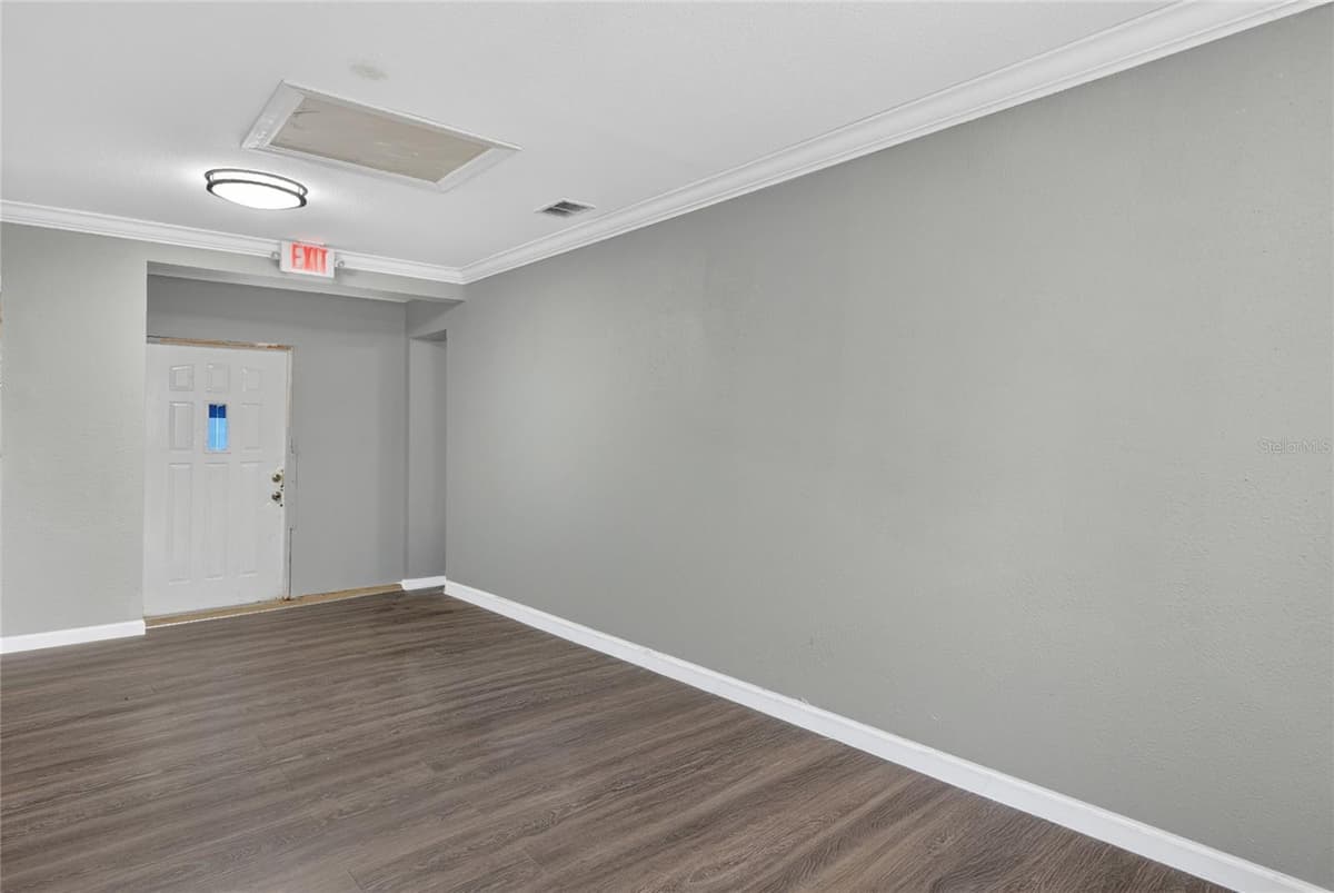 5425 111TH STREET — photo 19 of 32