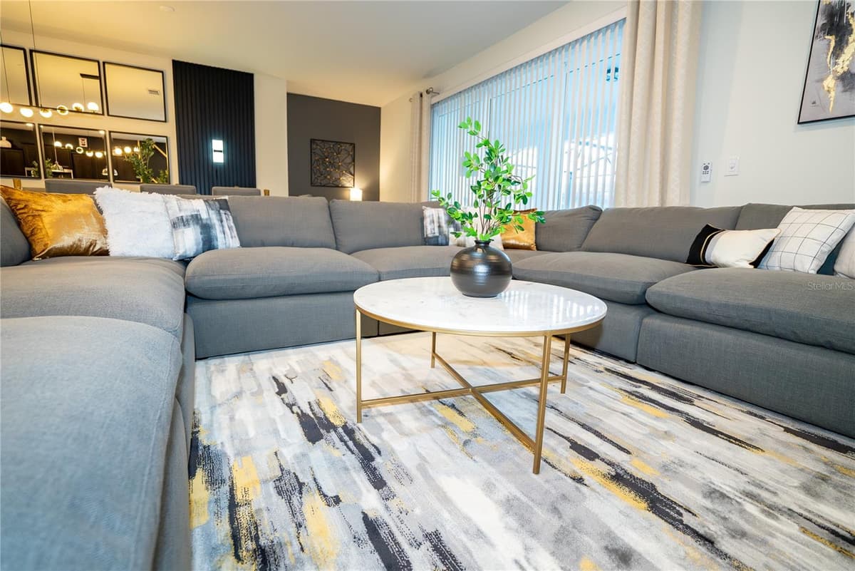 16276 SAINT MARTIN STREET — photo 13 of 59