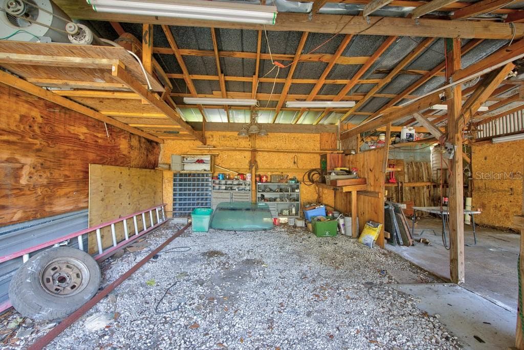 11711 TUCKER ROAD — photo 38 of 57
