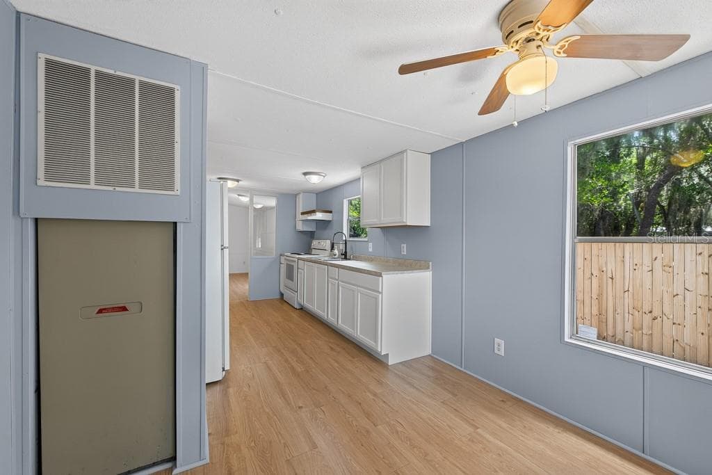 11711 TUCKER ROAD — photo 4 of 57