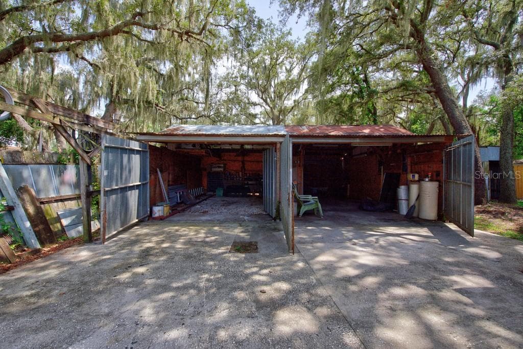 11711 TUCKER ROAD — photo 37 of 57