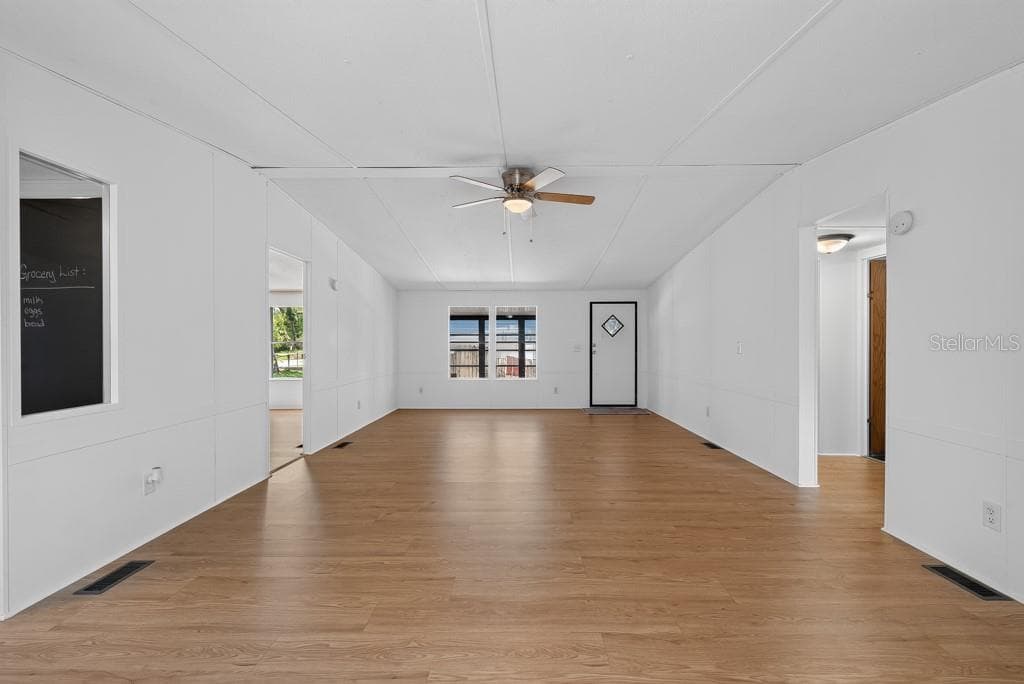 11711 TUCKER ROAD — photo 13 of 57