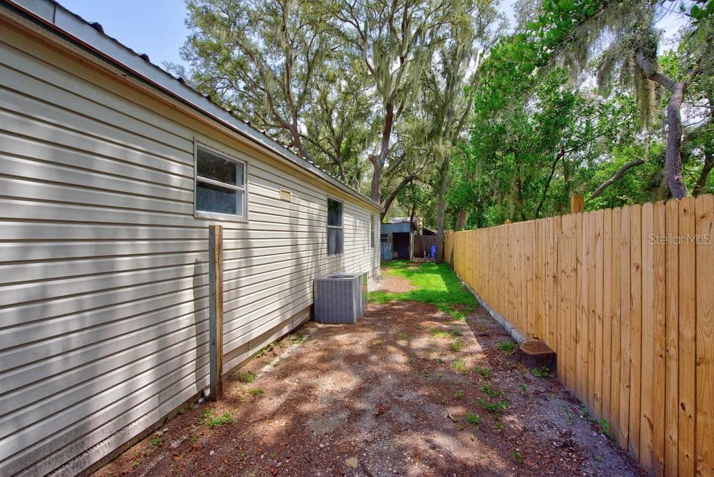 11711 TUCKER ROAD — photo 43 of 57