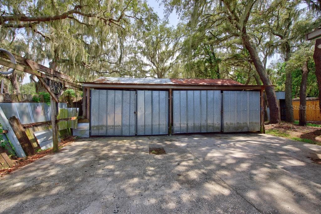 11711 TUCKER ROAD — photo 36 of 57