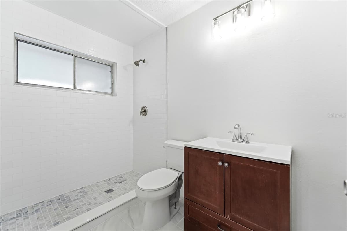 1360 OLD MILL DRIVE — photo 15 of 25