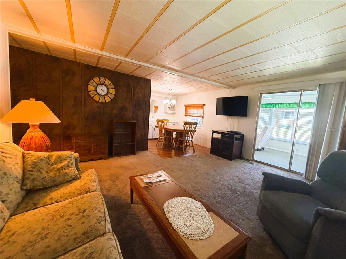 203 ASPEN CIRCLE — photo 13 of 41