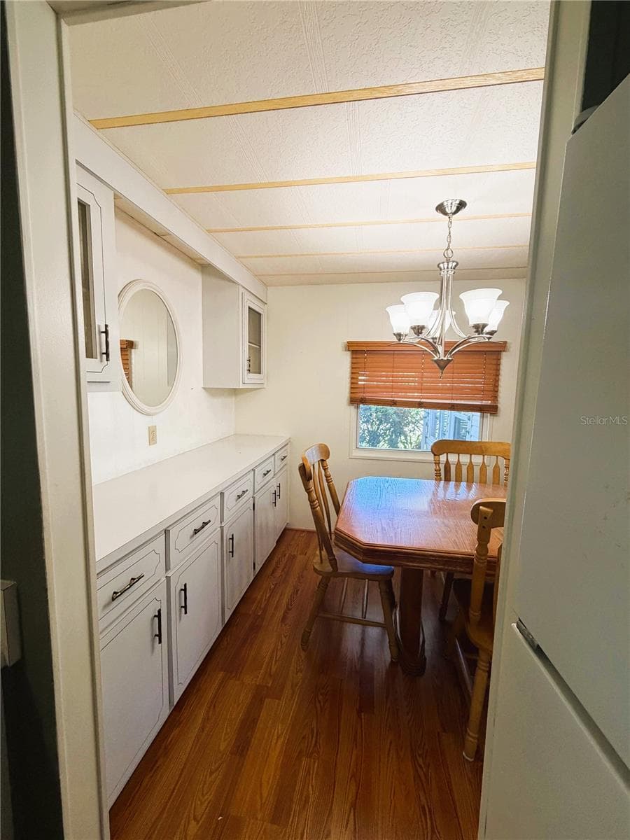 203 ASPEN CIRCLE — photo 9 of 41