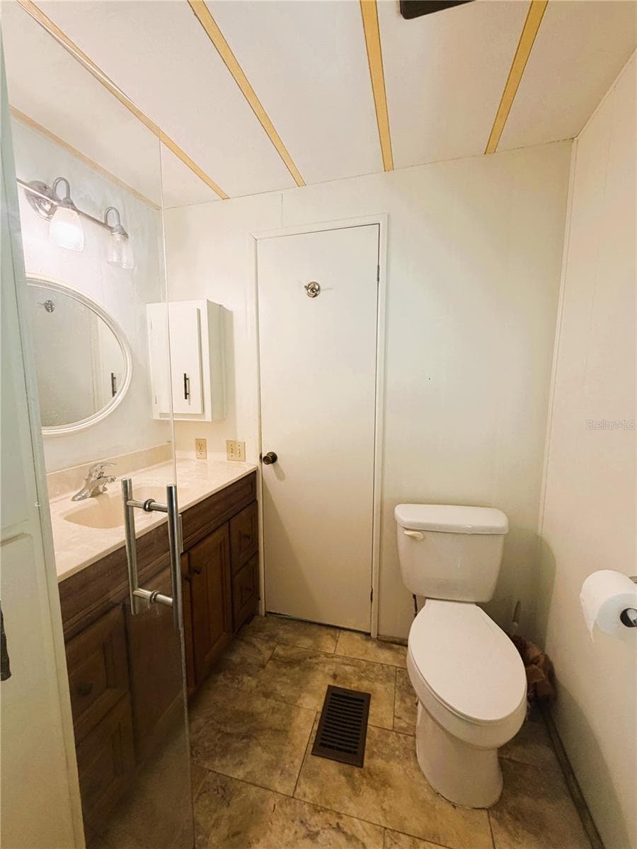 203 ASPEN CIRCLE — photo 33 of 41