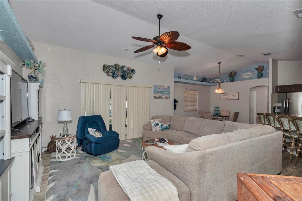 12439 48TH CIRCLE — photo 12 of 54