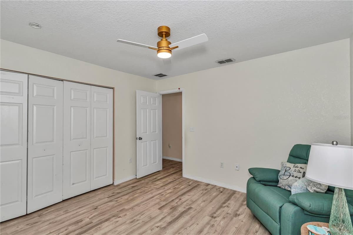 12439 48TH CIRCLE — photo 32 of 54