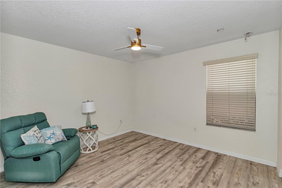 12439 48TH CIRCLE — photo 31 of 54