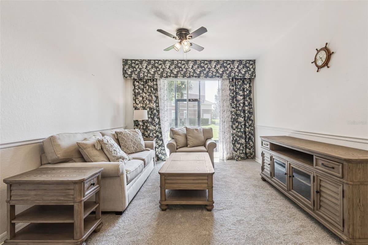 8300 PORTOFINO DRIVE — photo 3 of 32