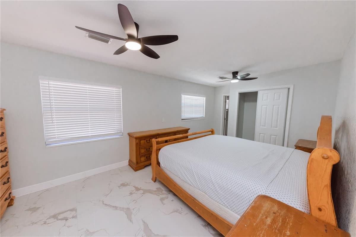 4946 DR MARTIN LUTHER KING JR STREET — photo 37 of 84