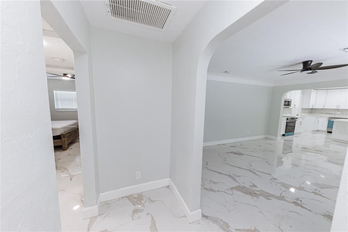 4946 DR MARTIN LUTHER KING JR STREET — photo 33 of 84