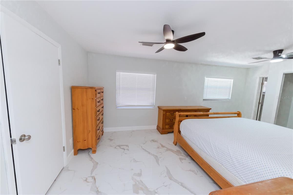 4946 DR MARTIN LUTHER KING JR STREET — photo 38 of 84