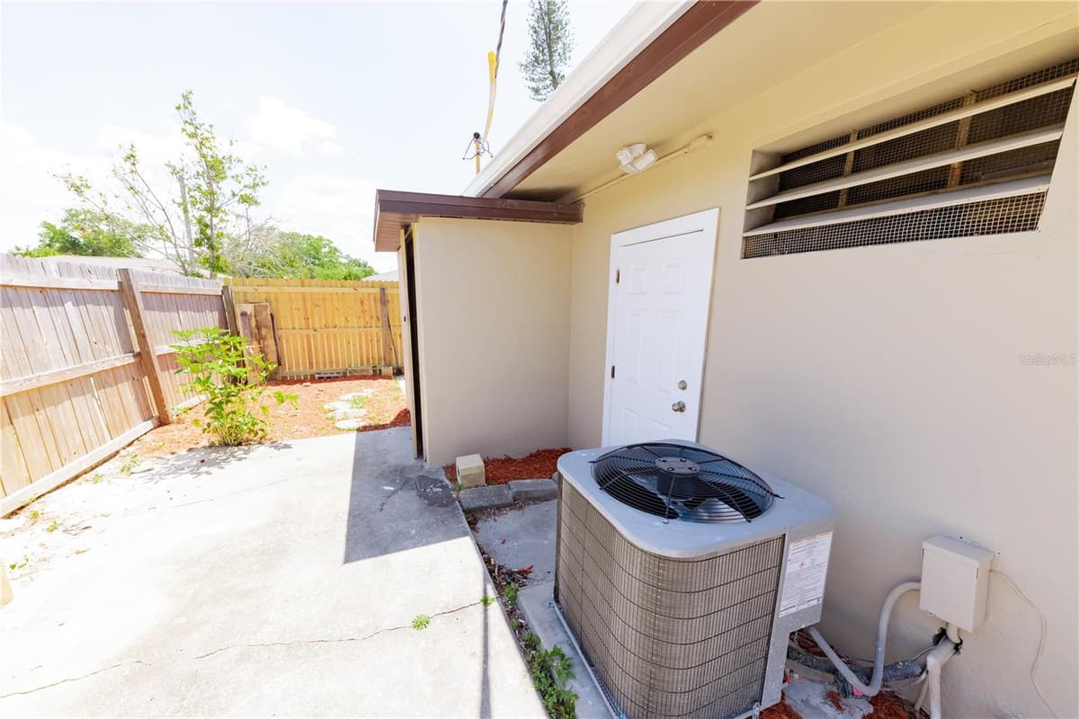 4946 DR MARTIN LUTHER KING JR STREET — photo 56 of 84