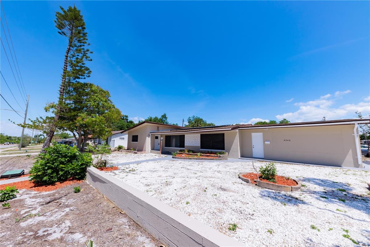 4946 DR MARTIN LUTHER KING JR STREET — photo 10 of 84