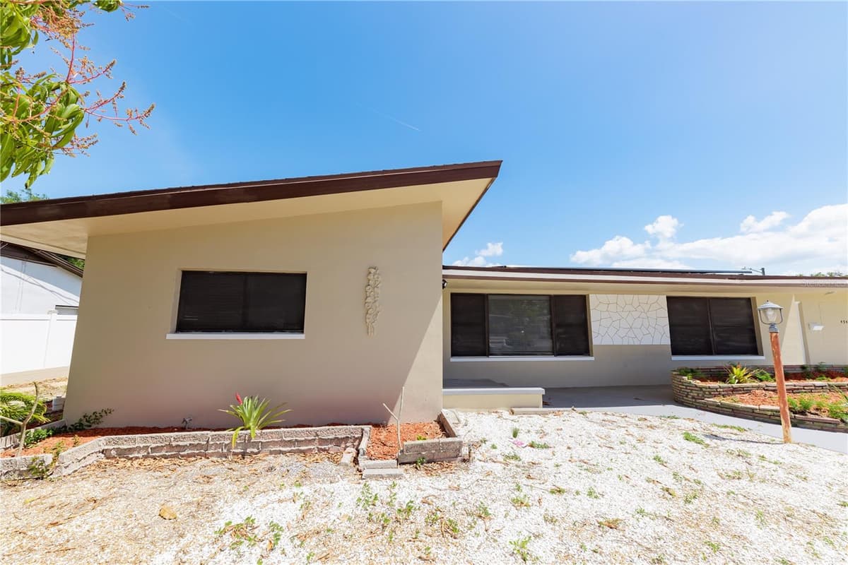 4946 DR MARTIN LUTHER KING JR STREET — photo 11 of 84