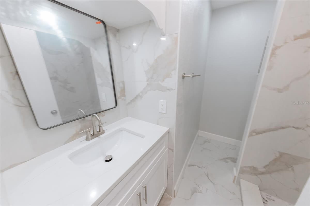 4946 DR MARTIN LUTHER KING JR STREET — photo 25 of 84
