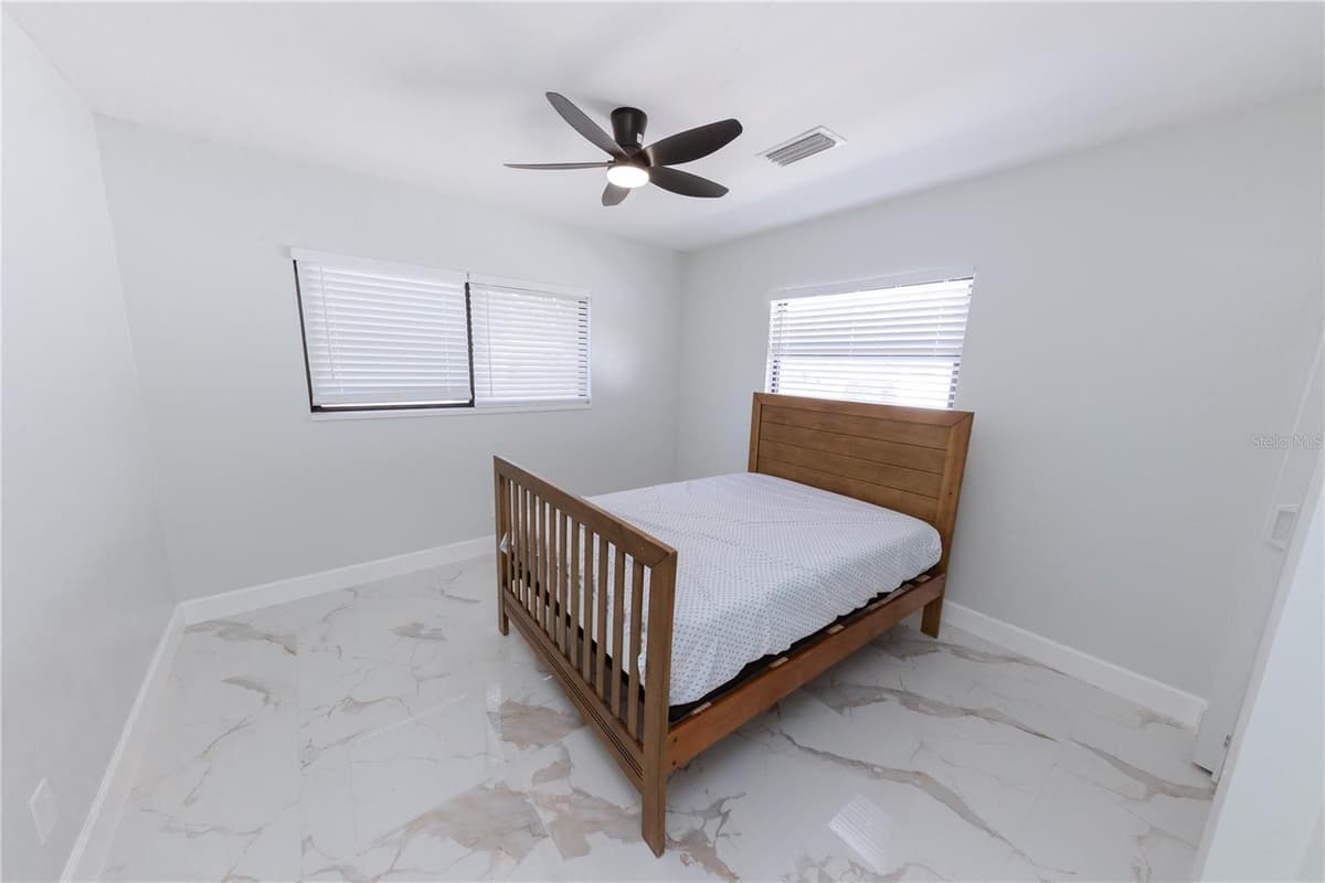 4946 DR MARTIN LUTHER KING JR STREET — photo 22 of 84