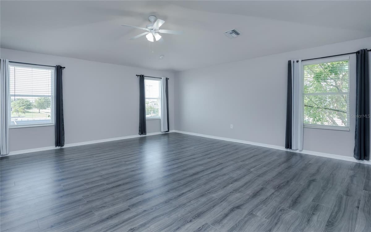 1916 12TH TERRACE — photo 17 of 29
