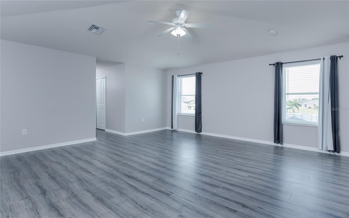 1916 12TH TERRACE — photo 18 of 29