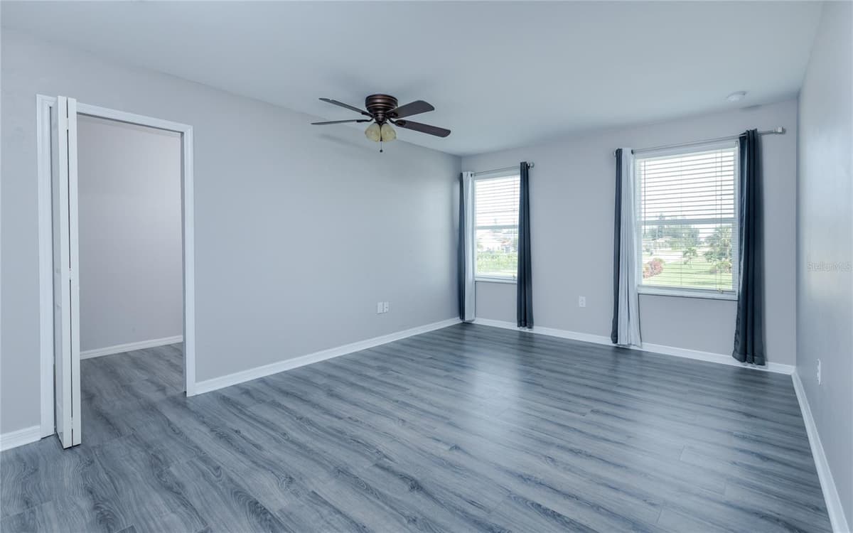 1916 12TH TERRACE — photo 15 of 29