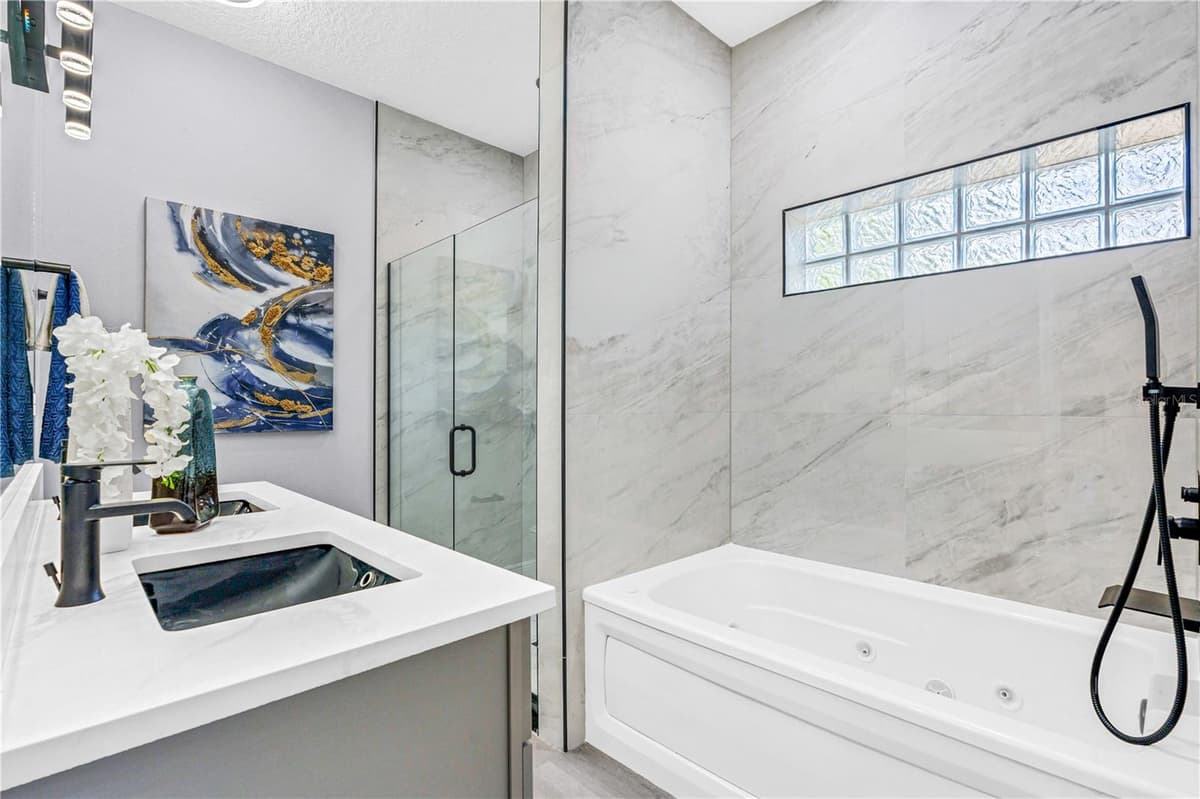 721 INDIANA STREET — photo 15 of 38