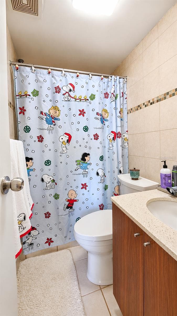 17 REGINA MEDINA — photo 20 of 25
