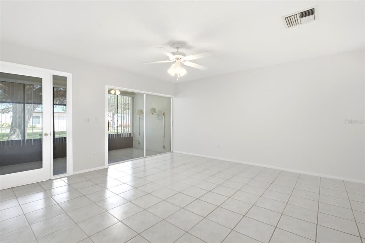 1335 QUEEN ANNE DRIVE — photo 10 of 46
