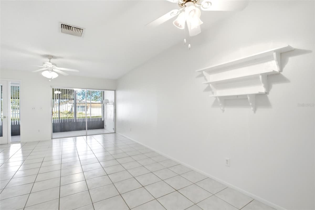 1335 QUEEN ANNE DRIVE — photo 18 of 46