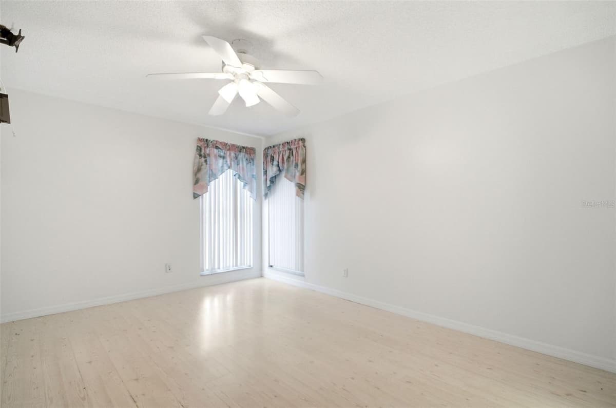 1335 QUEEN ANNE DRIVE — photo 20 of 46