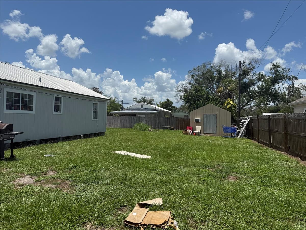 401 CITRUS AVENUE — photo 10 of 11