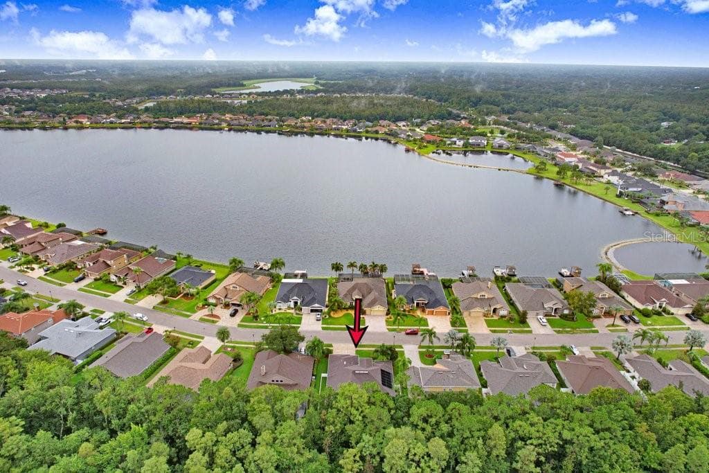 16116 IVY LAKE DRIVE — photo 10 of 51