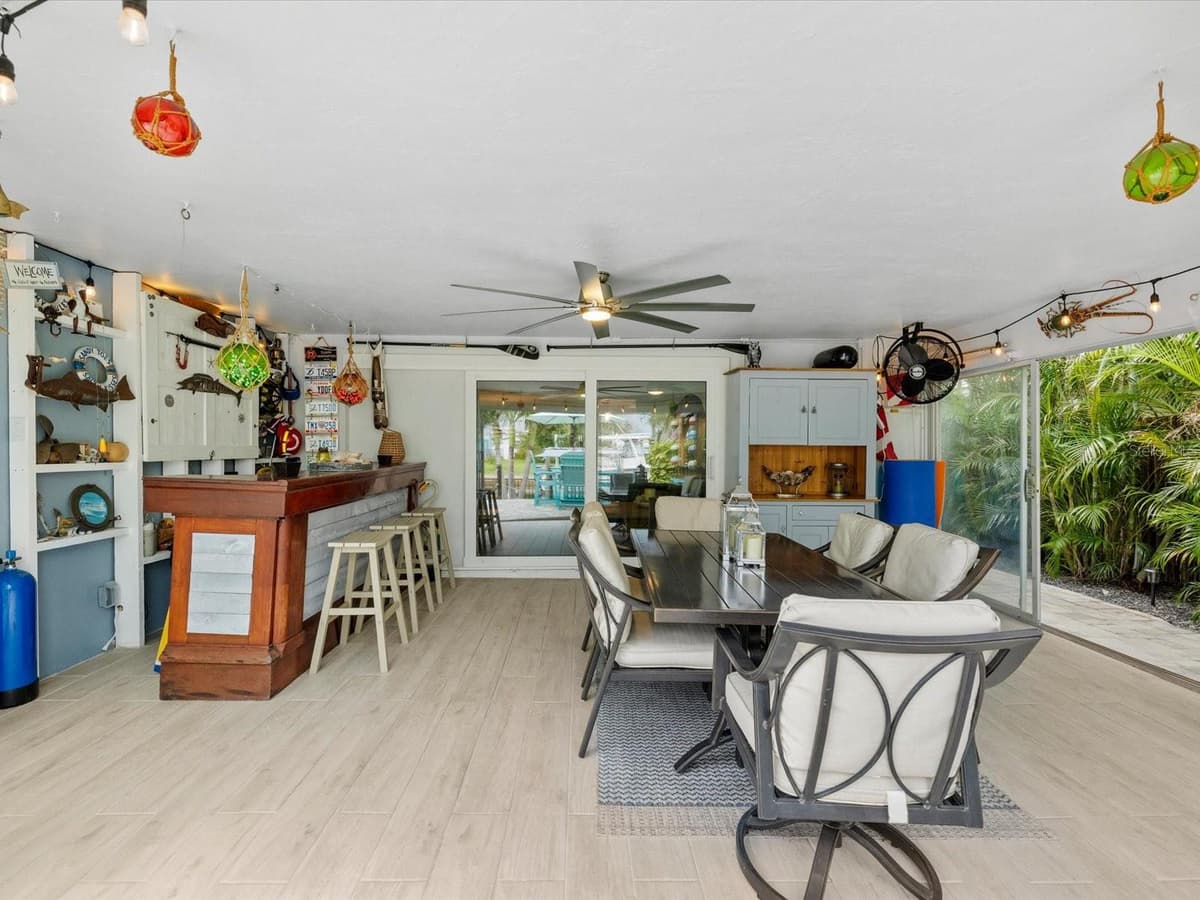 4911 POMPANO DRIVE — photo 30 of 77